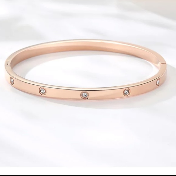 18k Cuff Set in Stone Gem Encrusted Bracelet - Picture 7 of 8